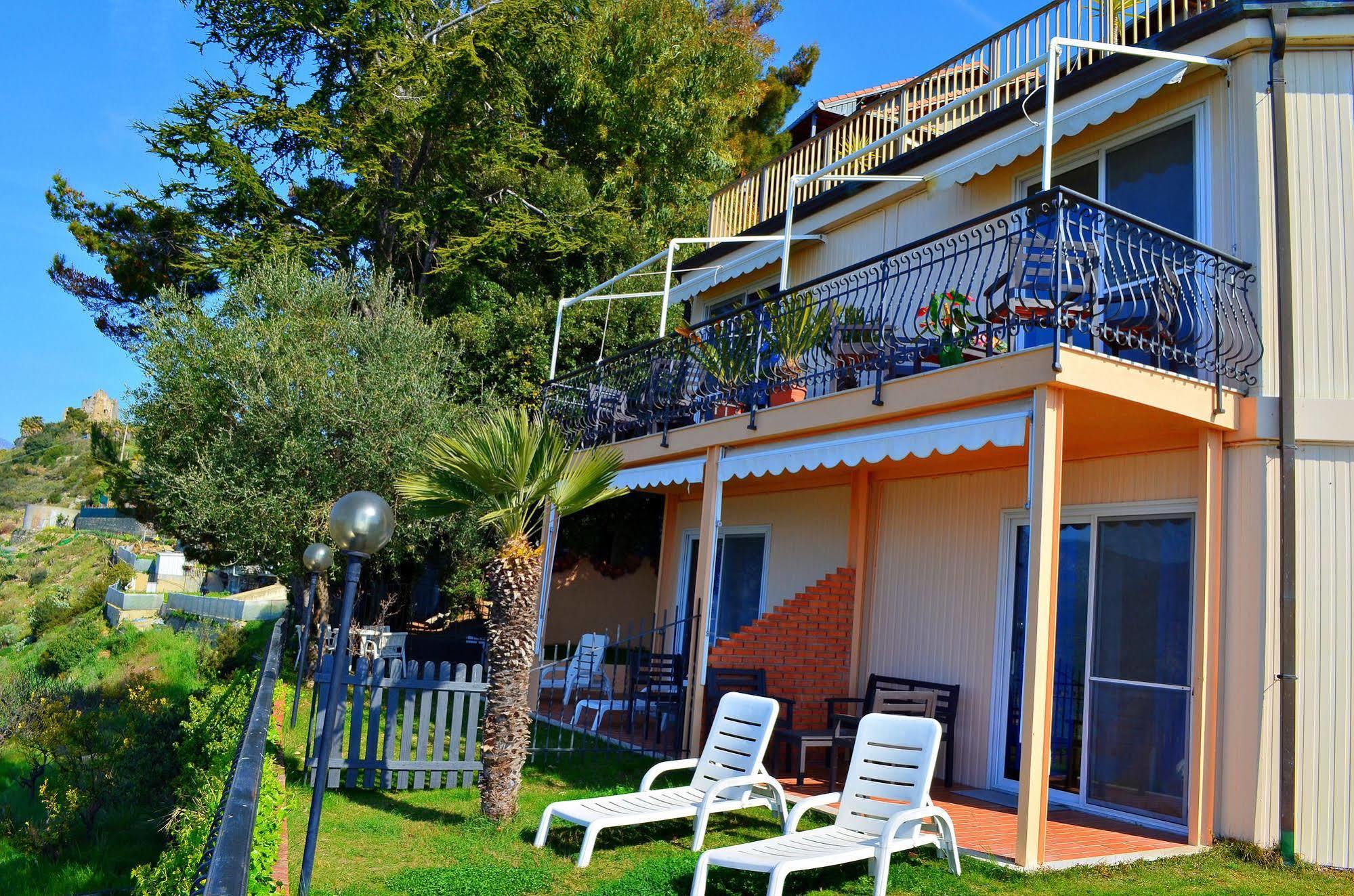 Hotel La Riserva Di Castel D'appio- Charme & Relax 3*