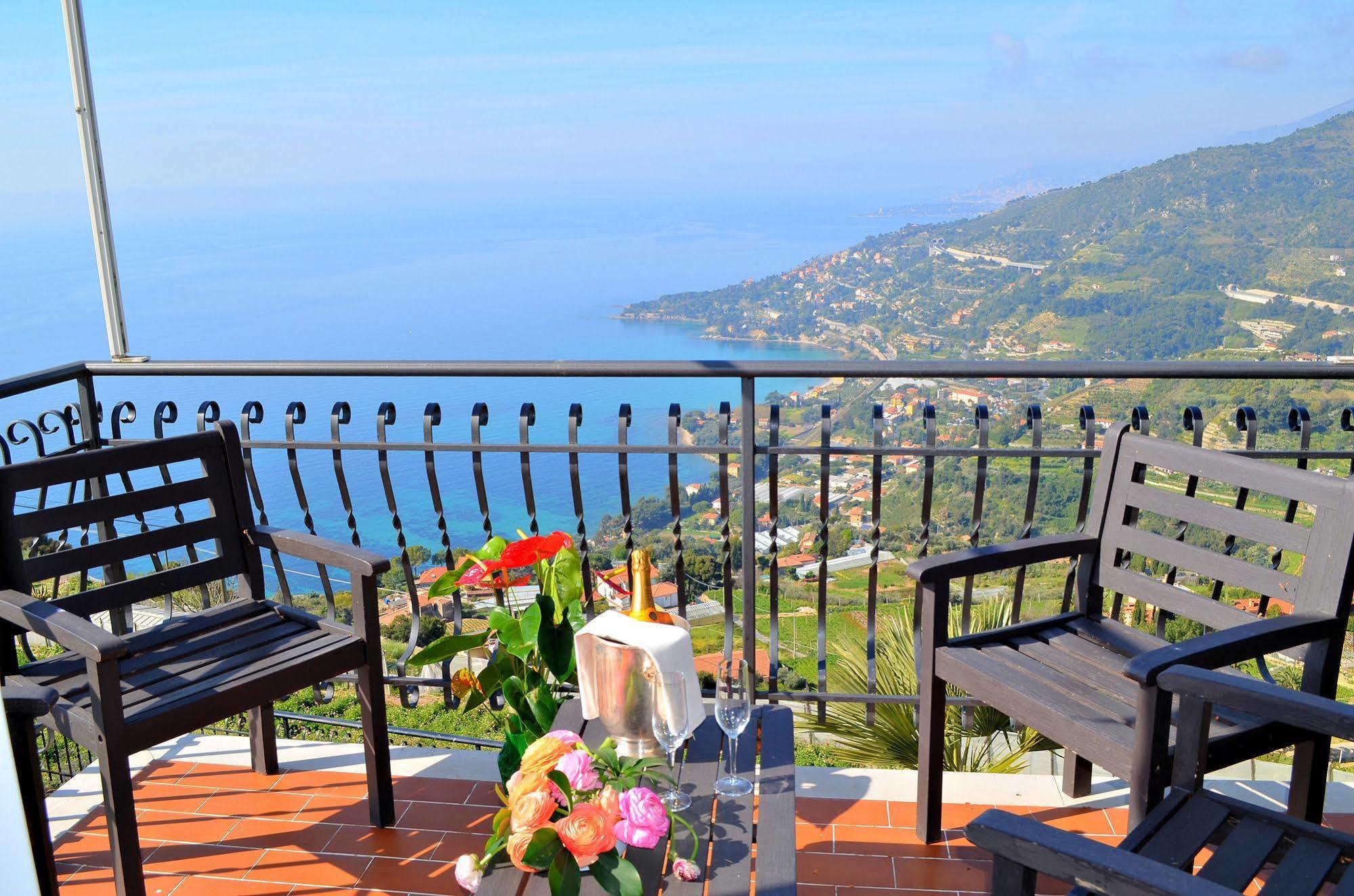 La Riserva Di Castel D'appio- Charme & Relax 3* Ventimiglia