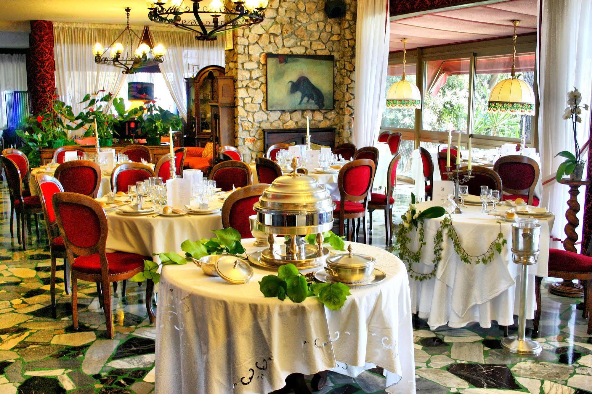 La Riserva Di Castel D'appio- Charme & Relax Hotel